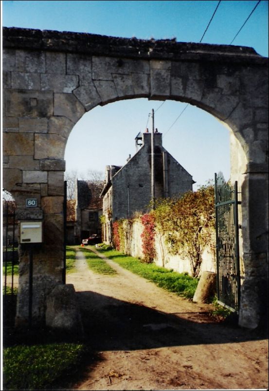 Porche-ferme-fortifiee